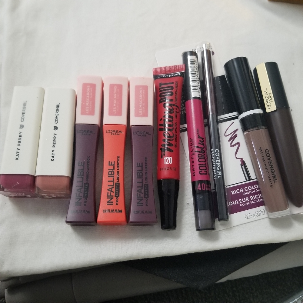 Covergirl, L'oreal, & Maybelline 13pc Lip Bundle